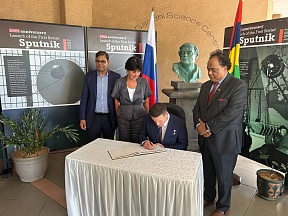 Russian cosmonaut Sergey Kud-Sverchkov's visit to Mauritius as part of the Cosmonautics Day